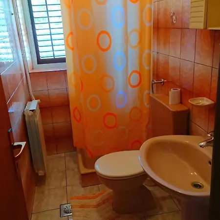 Appartamento Grosse In Kampor Mit Eigenem Balkon *